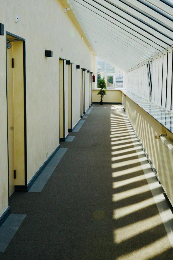 Hotel Vesiroos 페르누 외부 사진