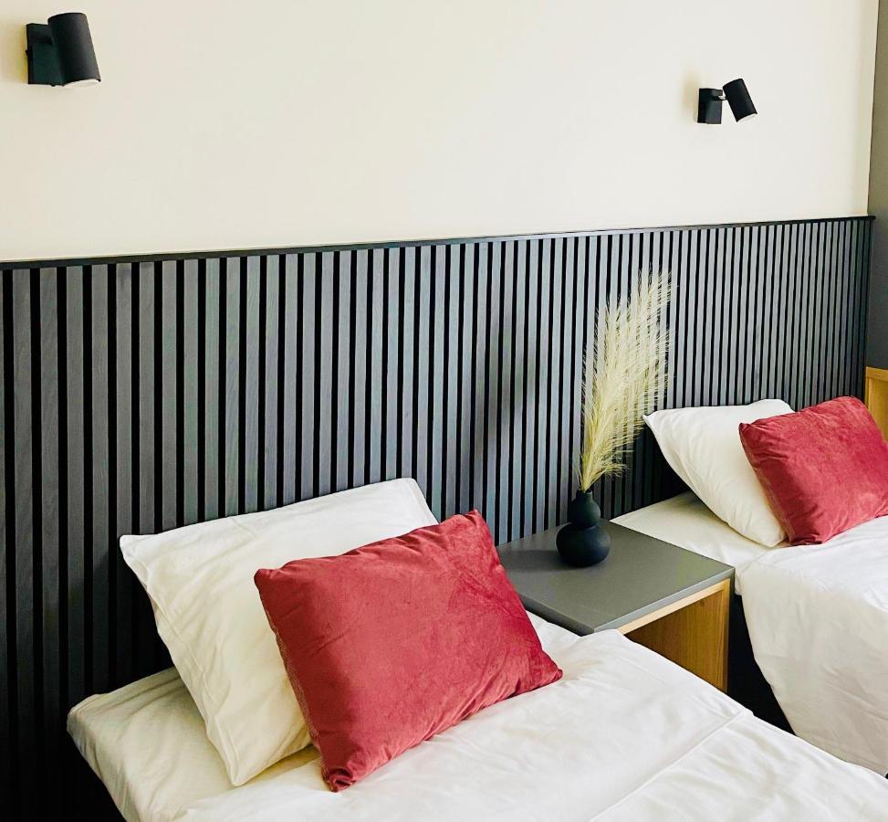 Hotel Vesiroos 페르누 외부 사진